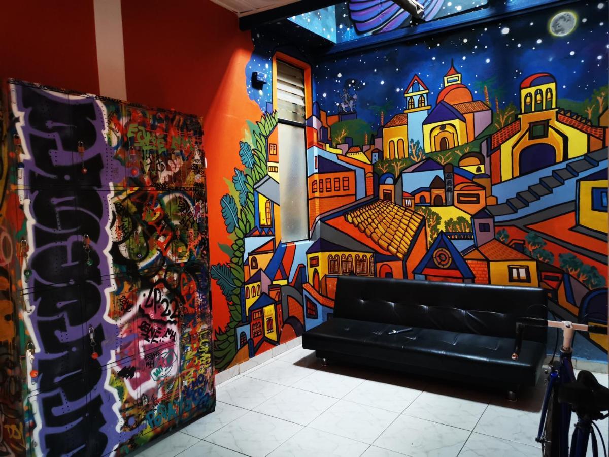 Lienzo Hostel And Mural Art Museum Popayan Kültér fotó